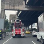 ด่วน! หนุ่มปีนเสาตอม่อ ทางด่วนวิภาวดี ก่อนตกลงมากลางถนน ย่านดินแดง